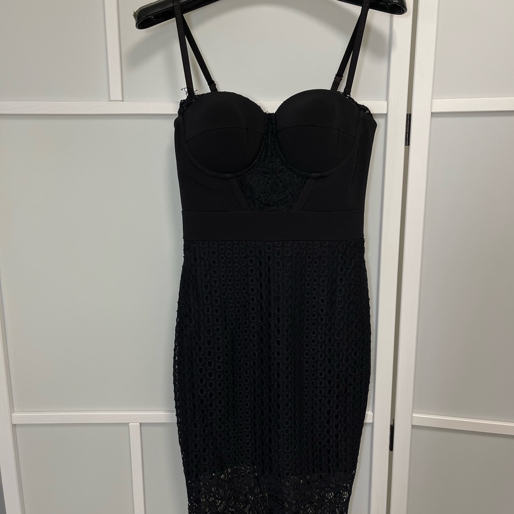 Dress - Picture 4 of 11